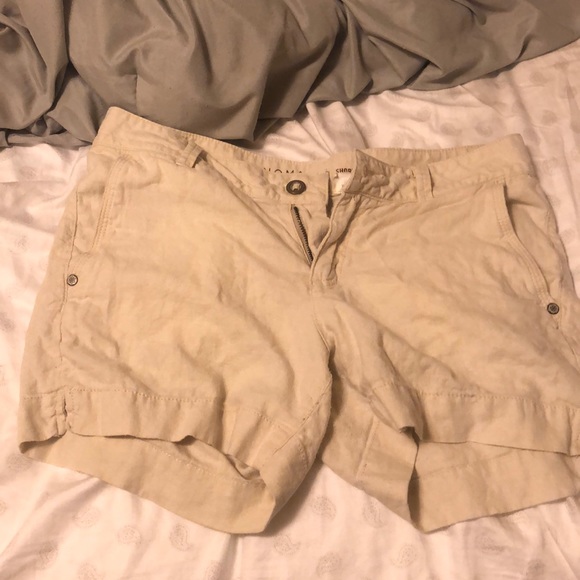 Pants - Khaki shorts